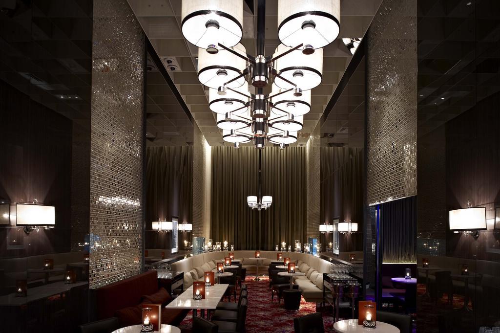 Crown Towers Melbourne Exterior foto The interior of the restaurant